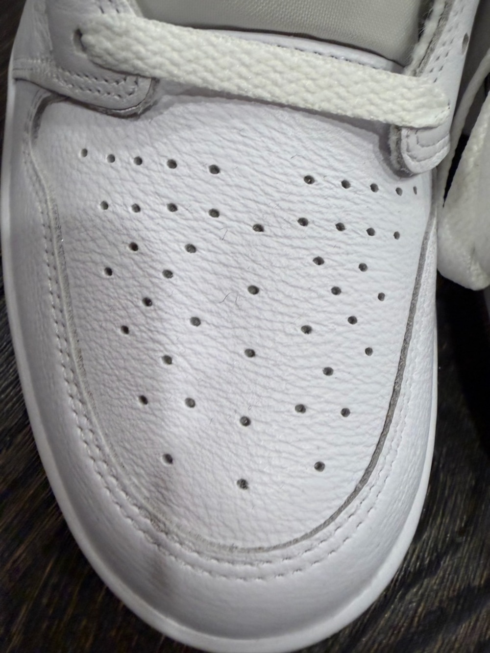 Nike Air Jordan 1 Retro OG Shoes White Metallic Gold size 12.5 - Picture 5 of 10
